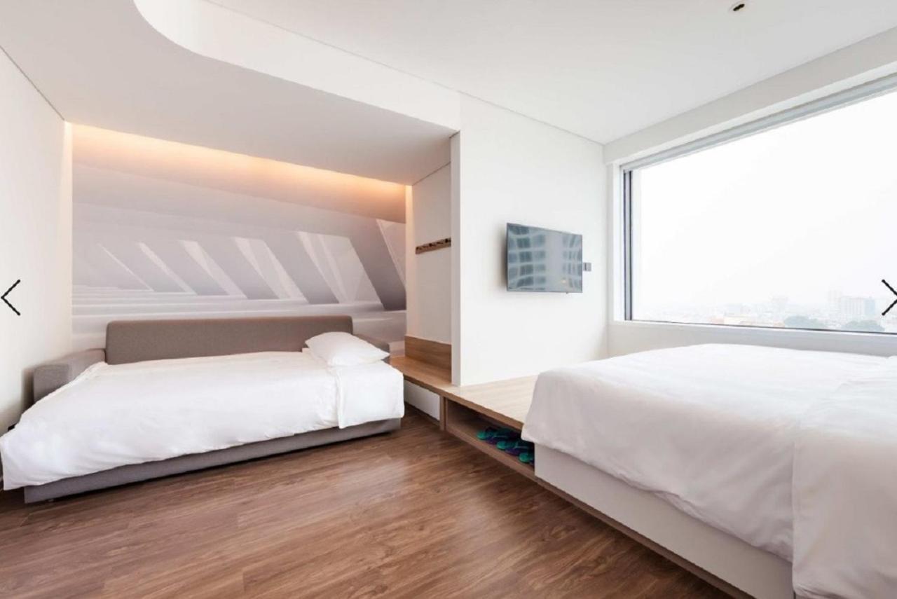 Sojo Hotel Thai Binh Exteriör bild